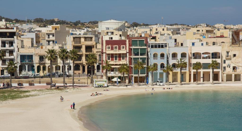 Water'S Edge Hotel Birżebbuġa Esterno foto